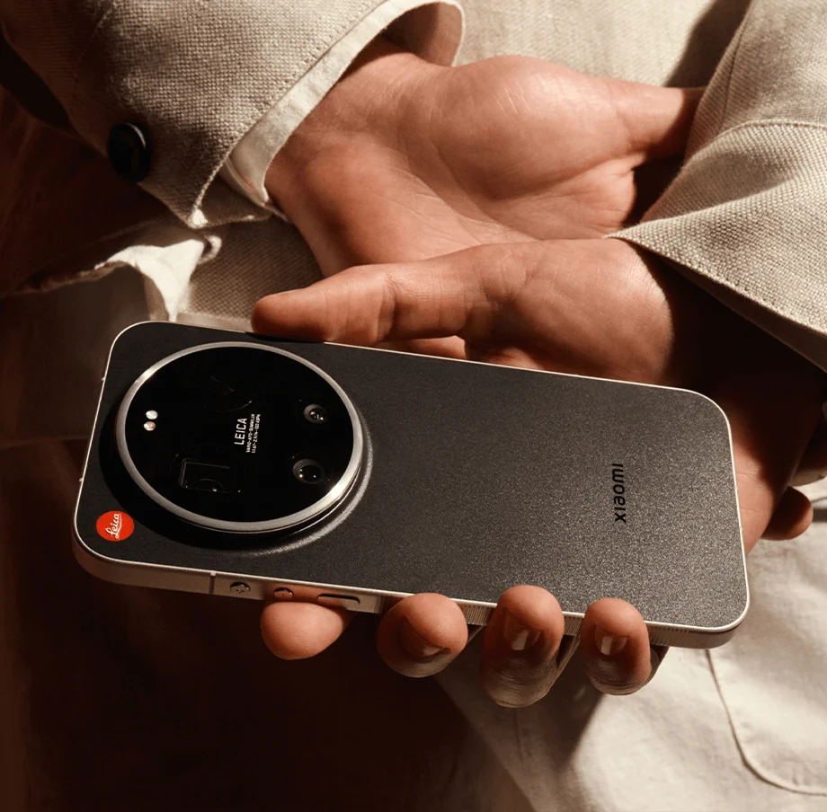 Leica Leitzphone powered by Xiaomi Tiba di Malaysia RM7,499