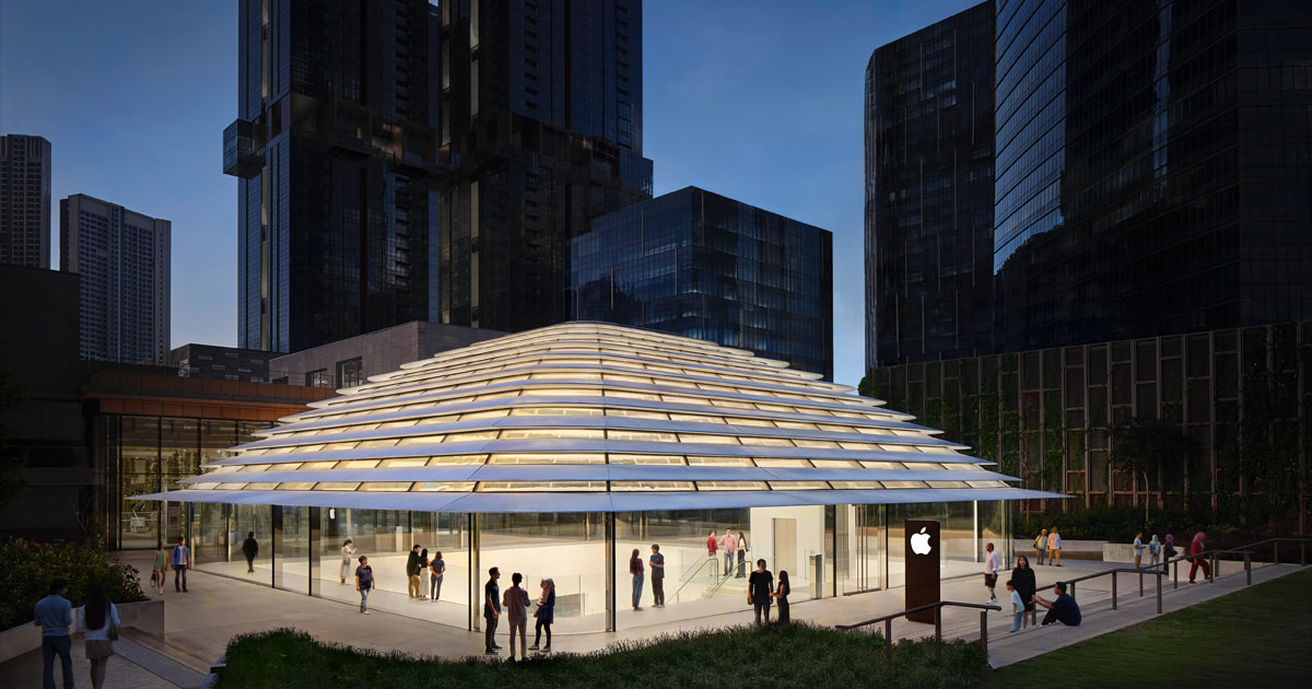 Apple The Exchange TRX, Kuala Lumpur , gambar arkib 2024; bukan lokasi Putrajaya