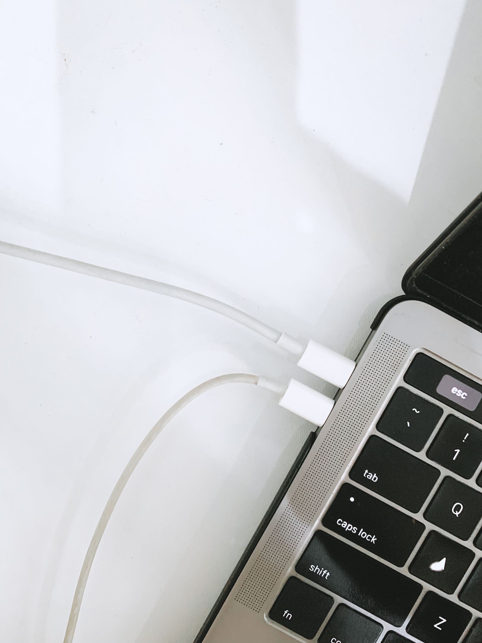 Bateri MacBook Bermasalah: Bezakan Kemerosotan, Gangguan Cas dan Kerosakan