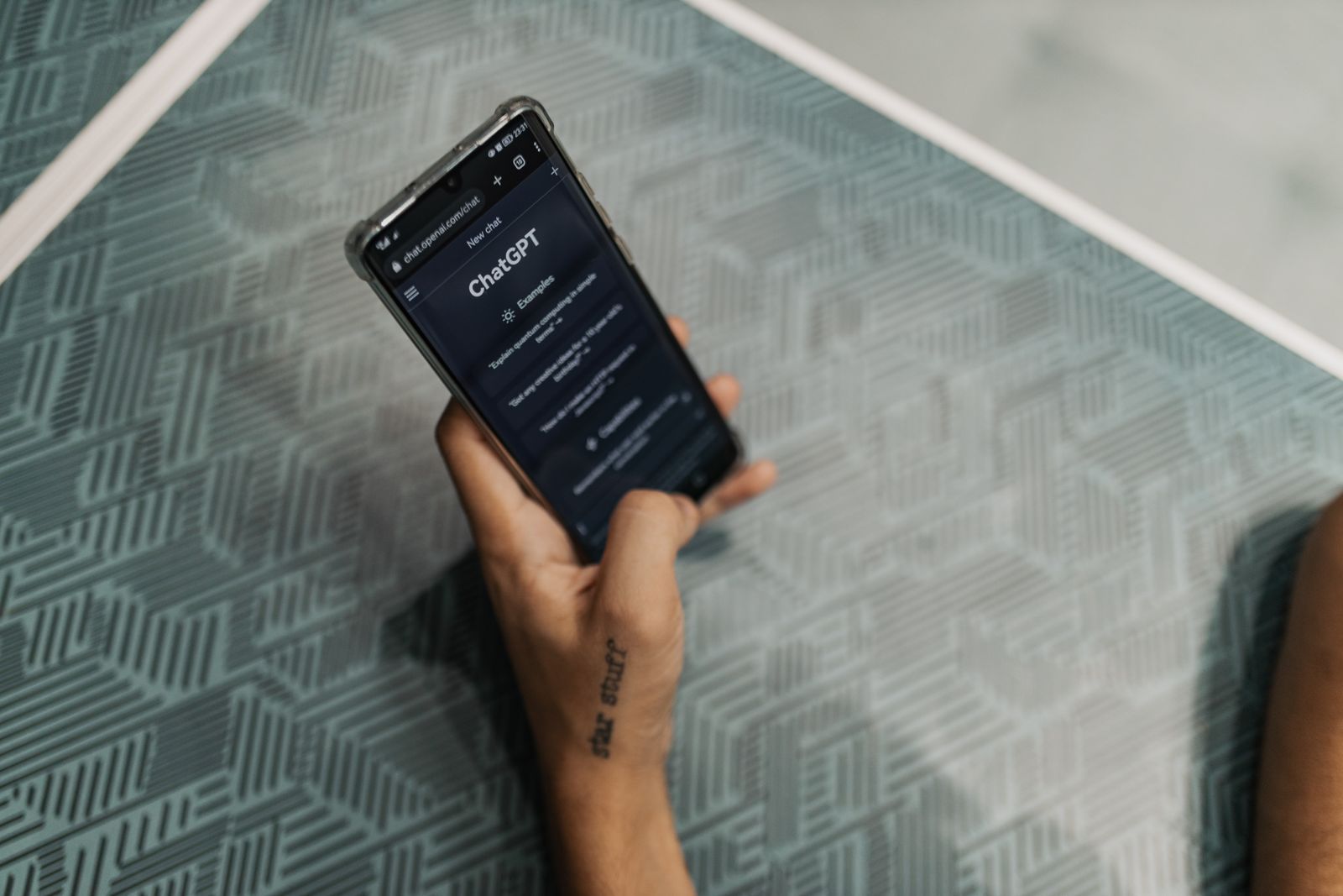 ChatGPT dipaparkan pada telefon