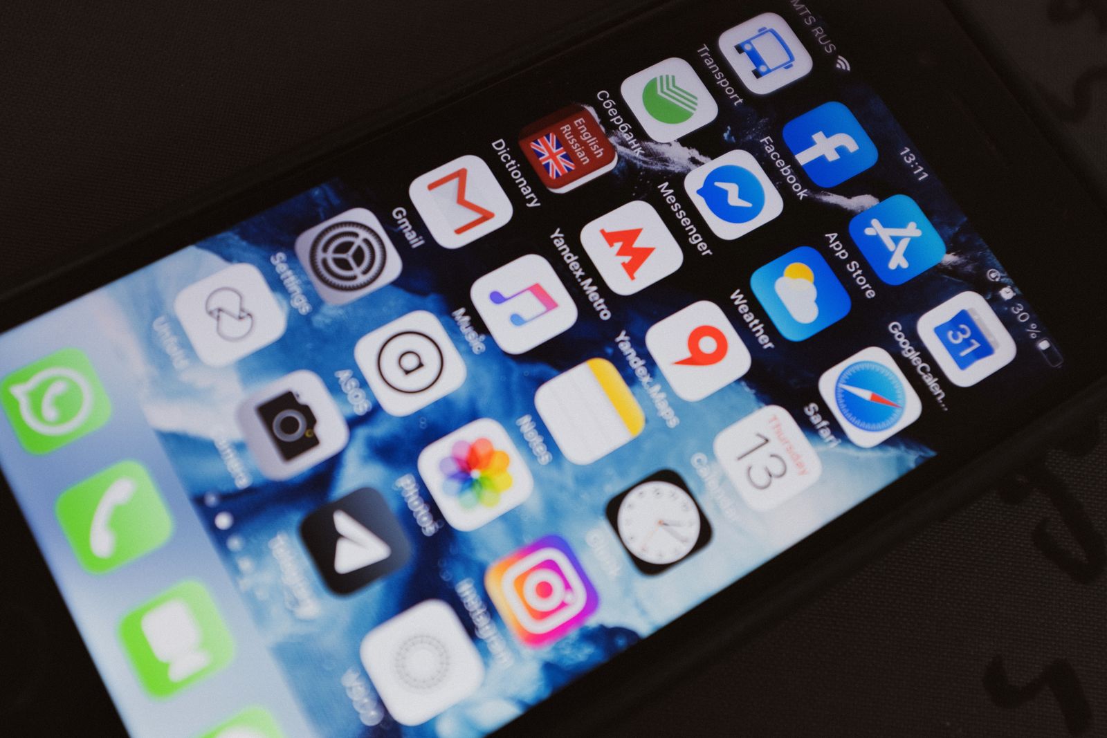Aplikasi pada skrin iPhone