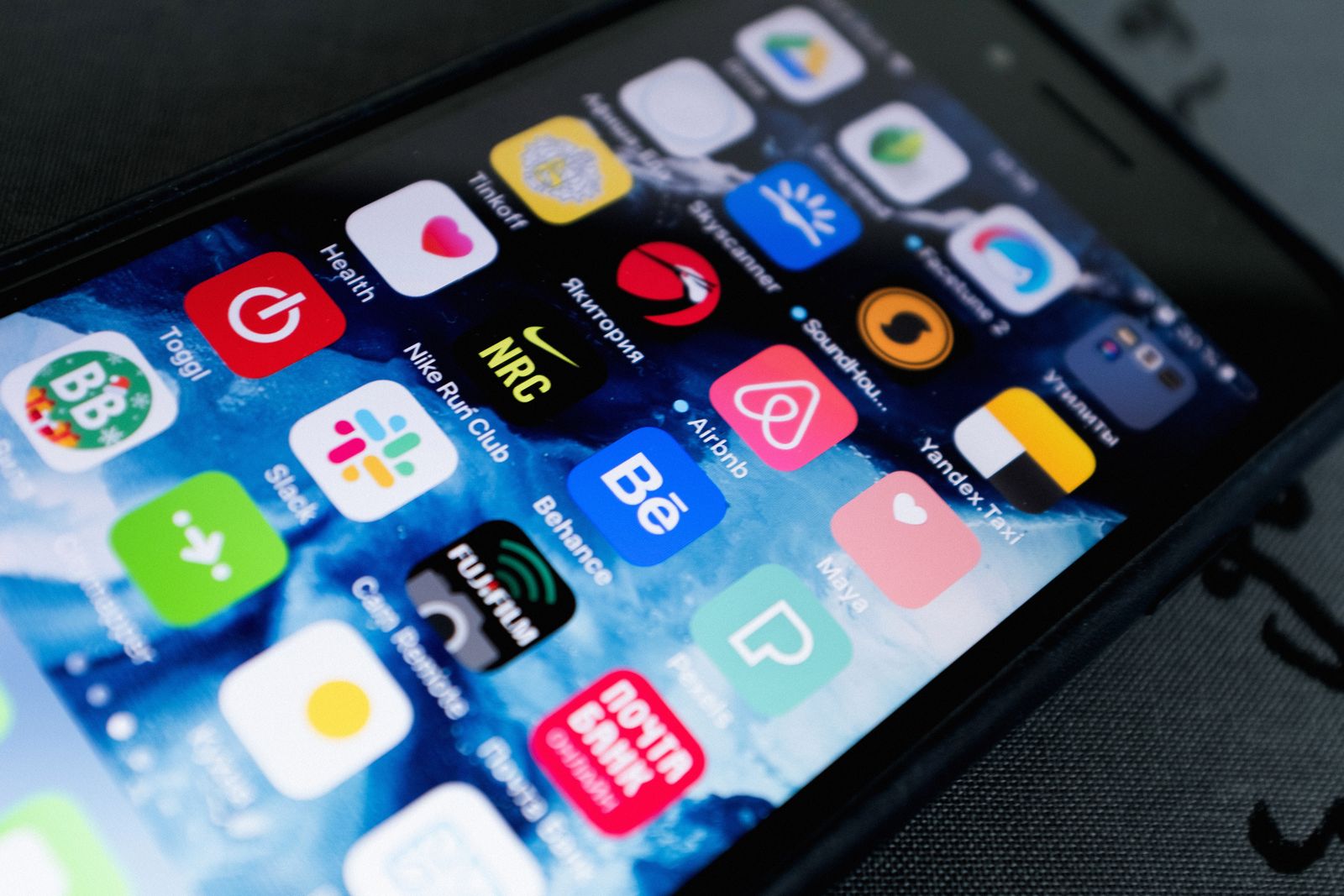 Senarai aplikasi pada iPhone