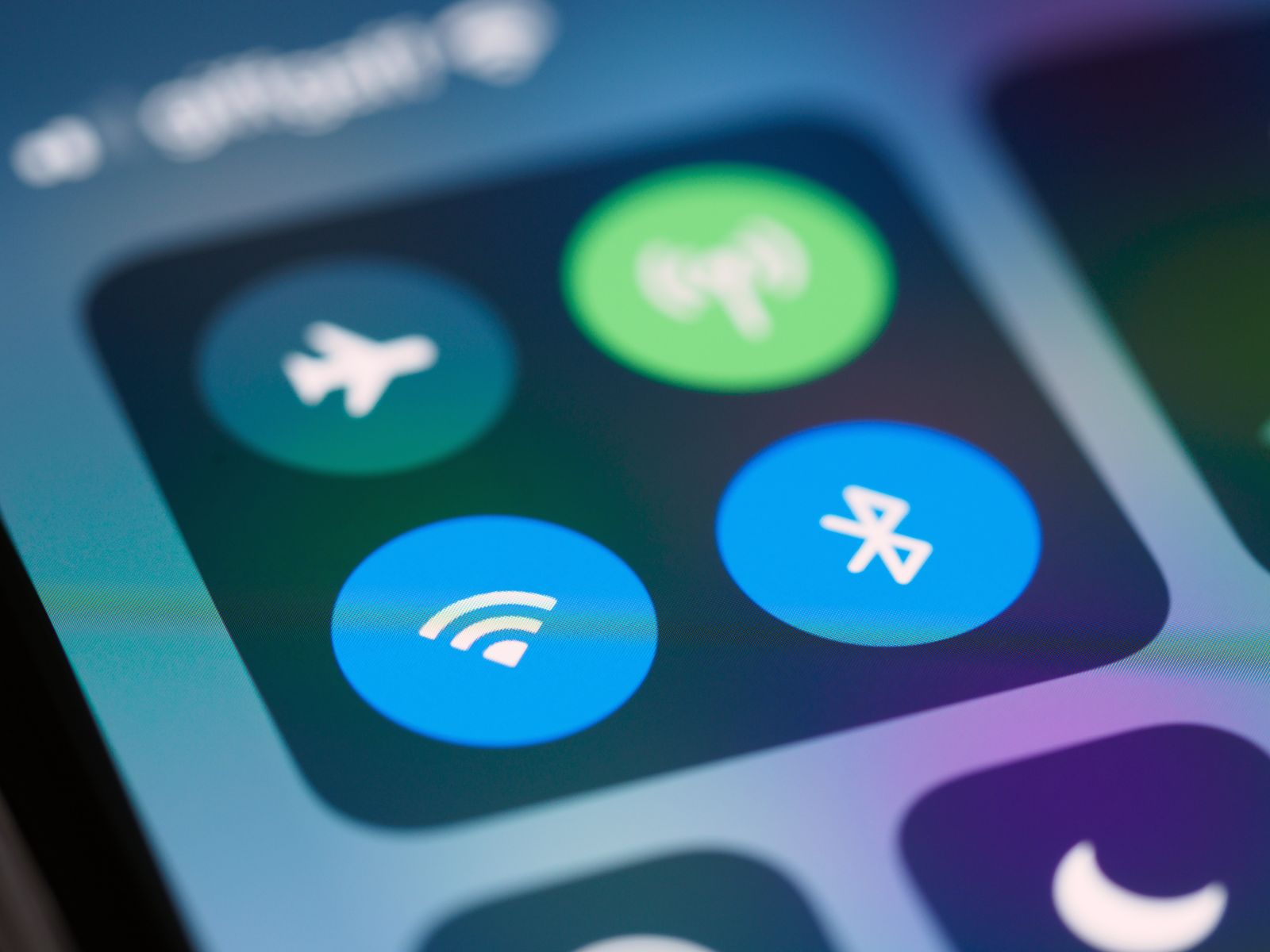 Kawalan Wi-Fi, data mudah alih dan mod kapal terbang pada iPhone