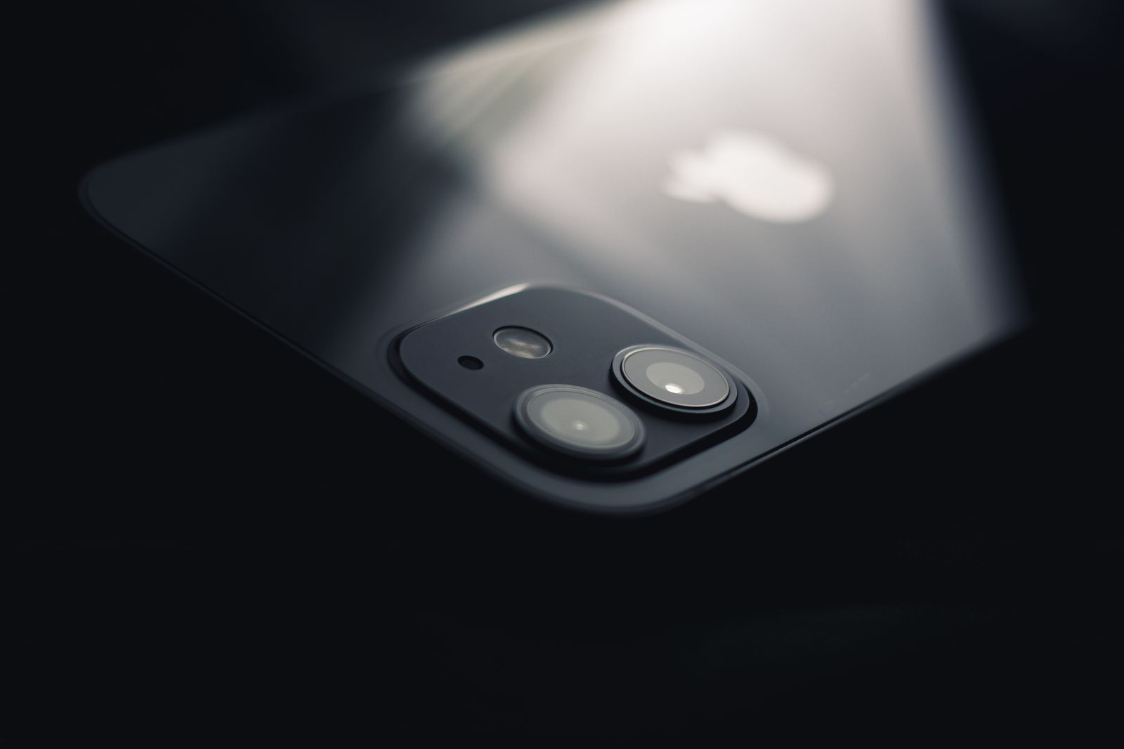 Modul kamera pada bahagian belakang telefon