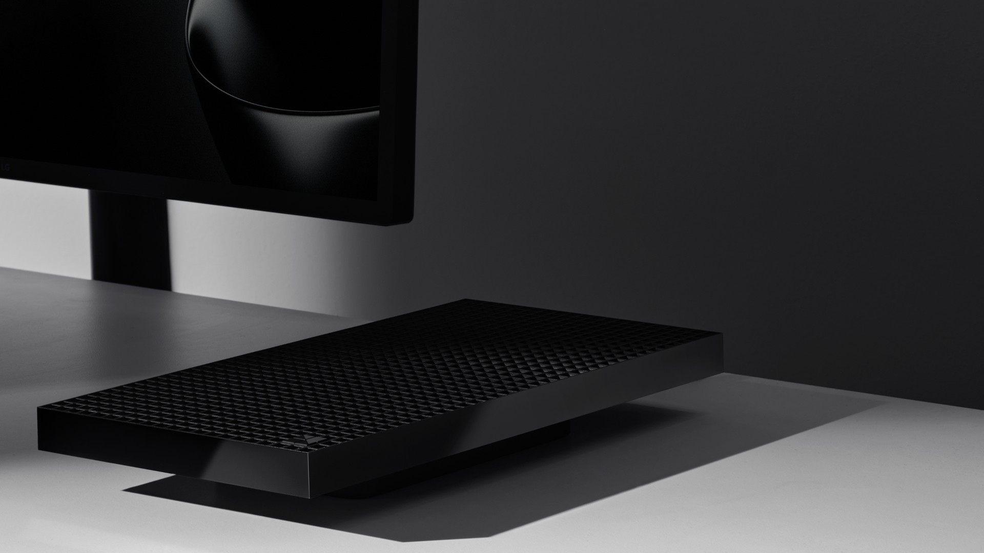 Surface RTX Spark Dev Box dipratempah pada harga US$5,999