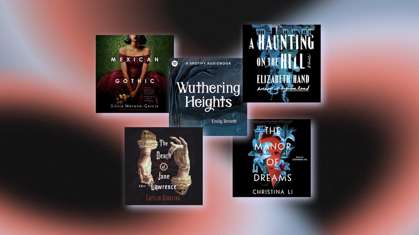 Kulit lima buku audio termasuk Wuthering Heights dan Mexican Gothic di atas latar abstrak