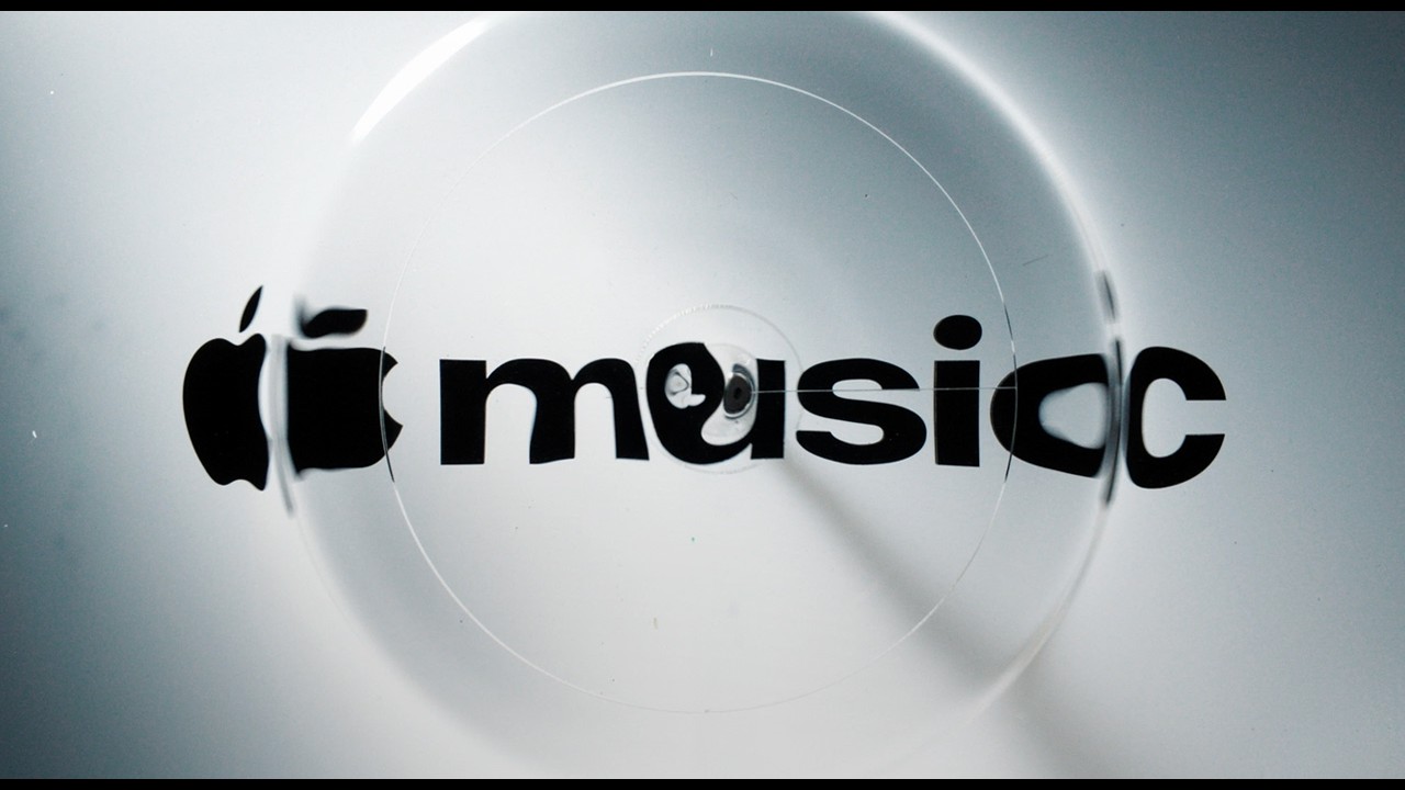 Apple Music Tukar Wajah — Logo Baharu Hitam Putih Yang “Dibuat Dengan Bunyi”
