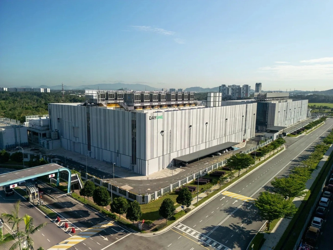 DayOne Besarkan Pembiayaan Malaysia kepada US$7.2 Bilion, Bilangan Cecah 1GW