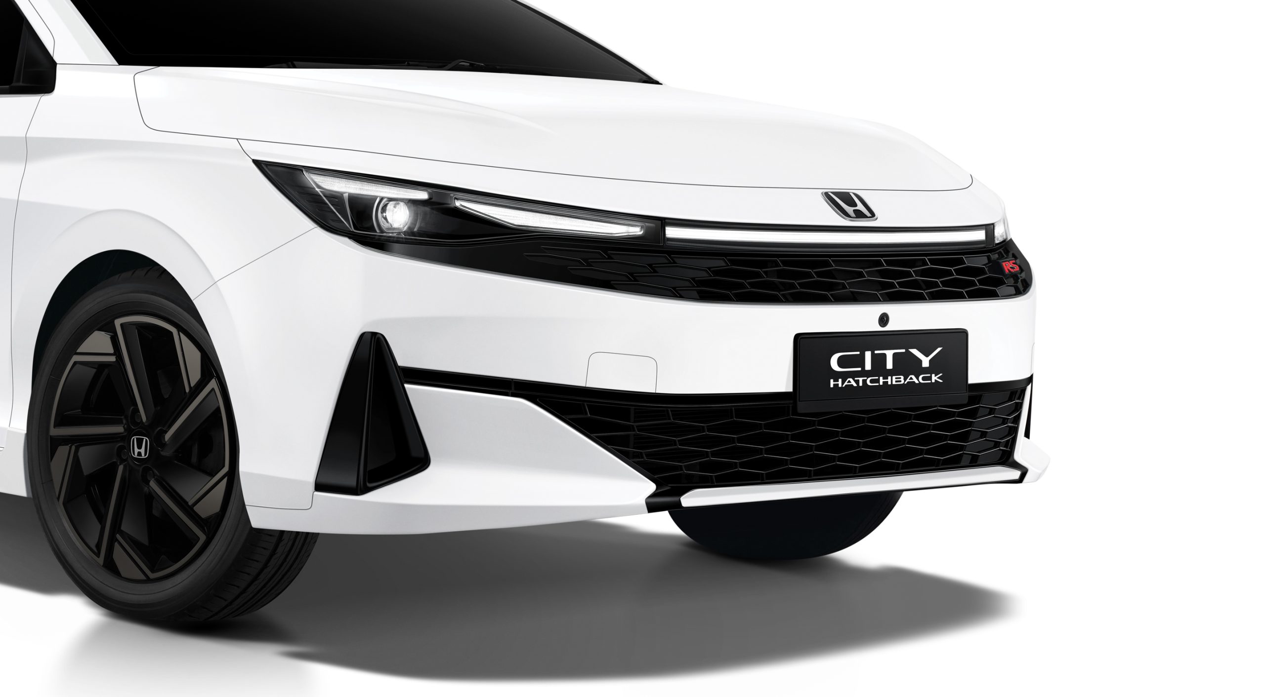 Rekaan Connected Headlights baharu dengan unit Bi-LED pada City Hatchback 2026