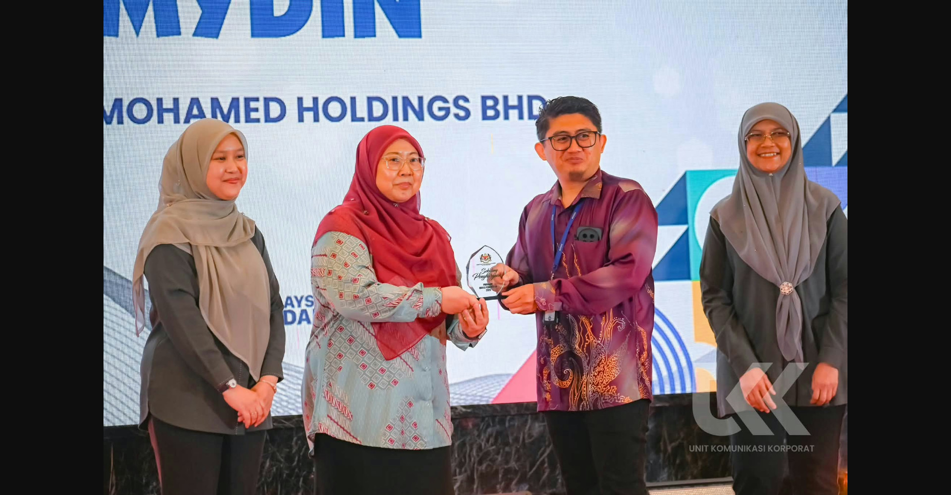 RUU E-Dagang Bakal Dibentang di Parlimen Tahun Depan — Draf Awal Siap, Perkukuh Kawal Selia Platform Dalam Talian