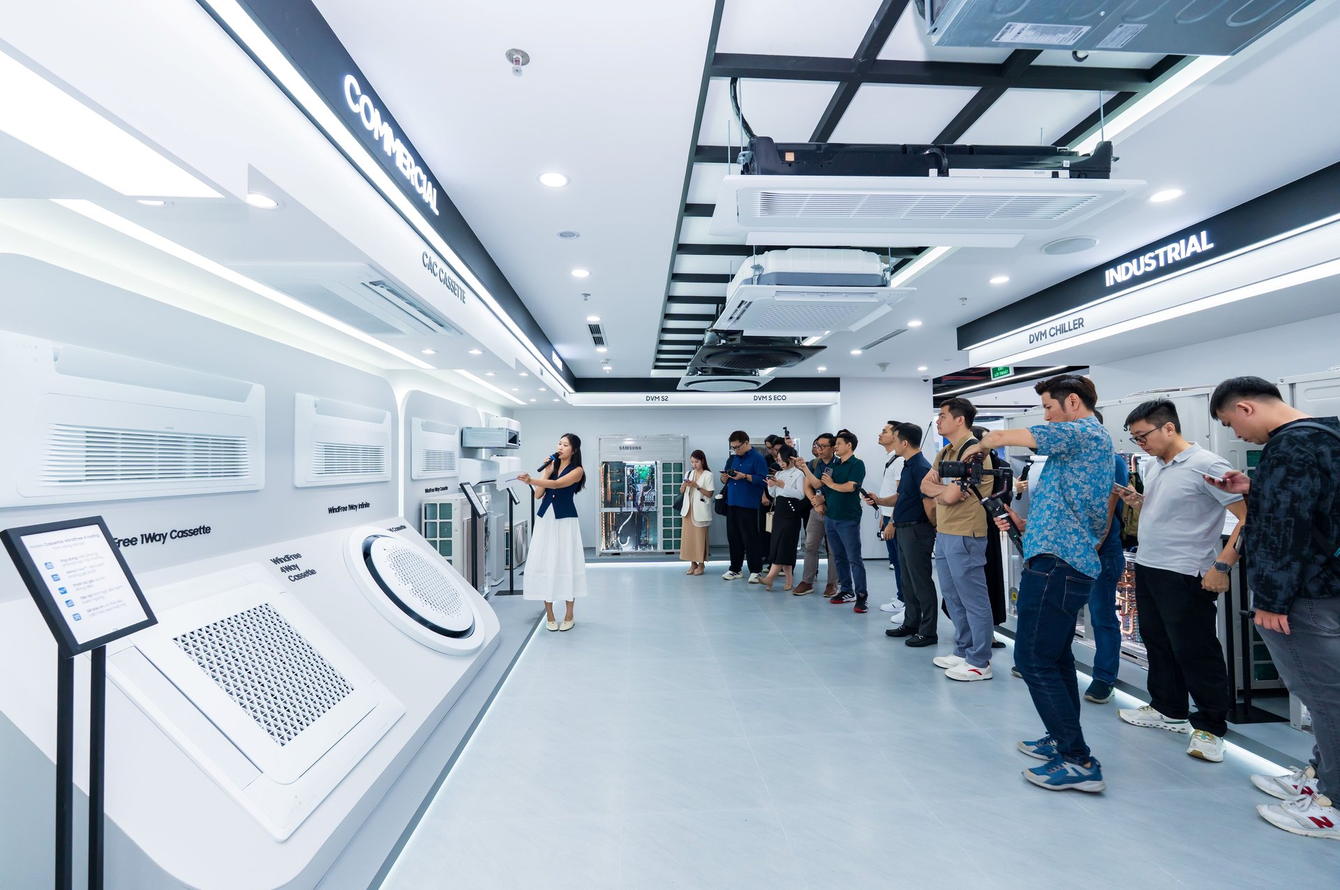 Samsung Pamer Perkakas Rumah AI di The Brief Hanoi — Penghawa Dingin 2027 Dipratonton