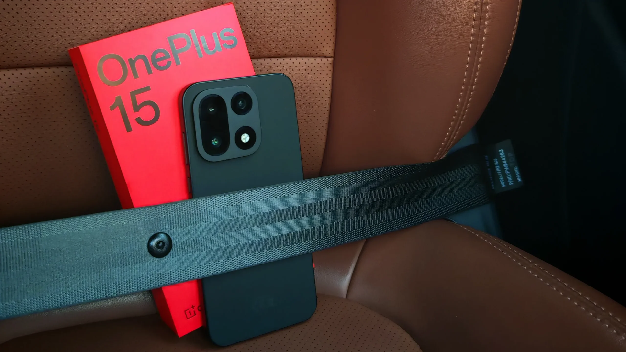 Ulasan OnePlus 15 Selepas Setahun: Masih Mercu Dihatiku